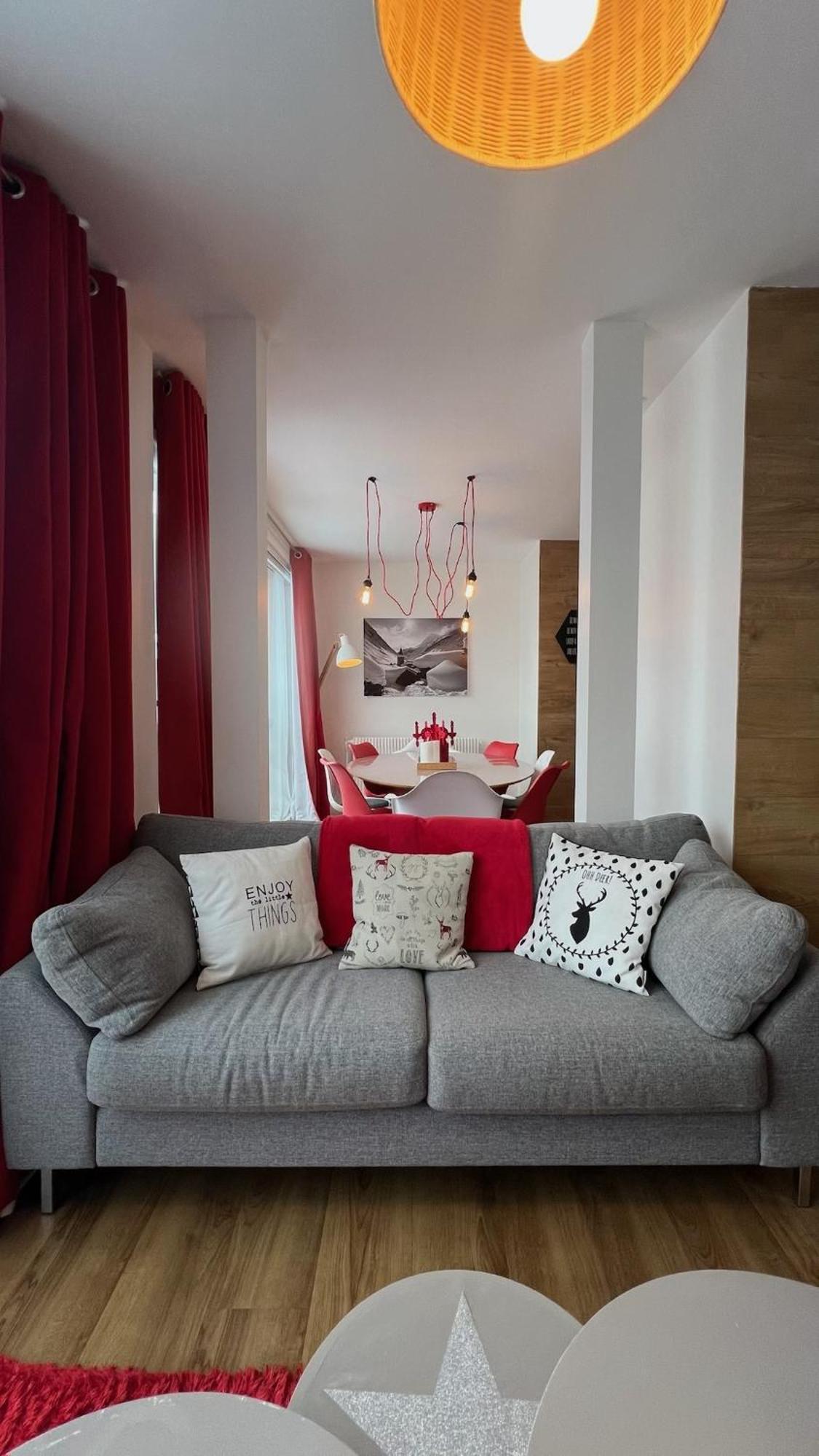 Rouge Canneberge -8 Personnes- 84M2 Vue Degagee Setaz Valloire Exterior photo